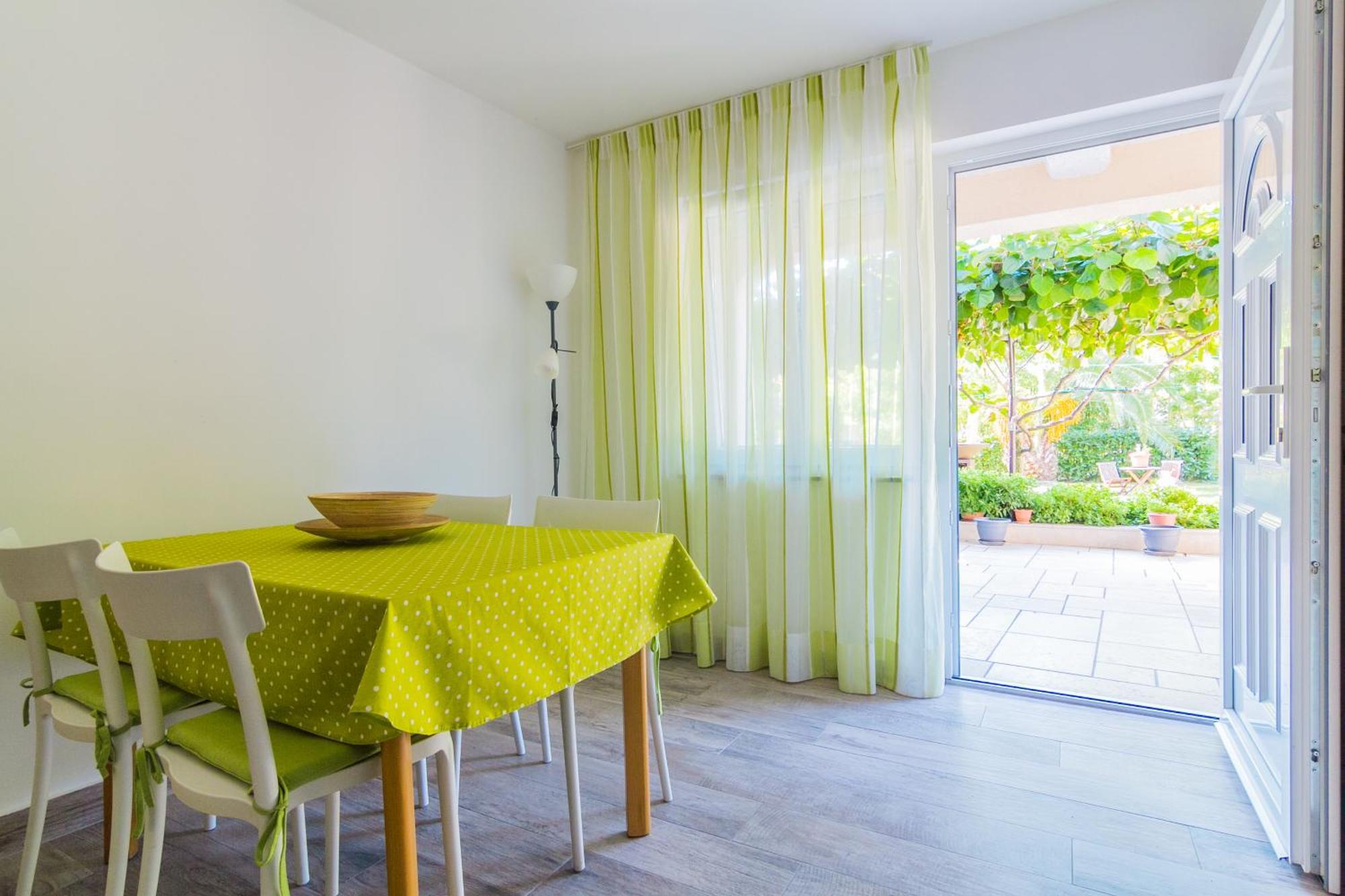 Apartments Nicole プーラ 部屋 写真