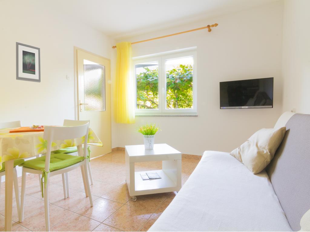 Apartments Nicole プーラ エクステリア 写真