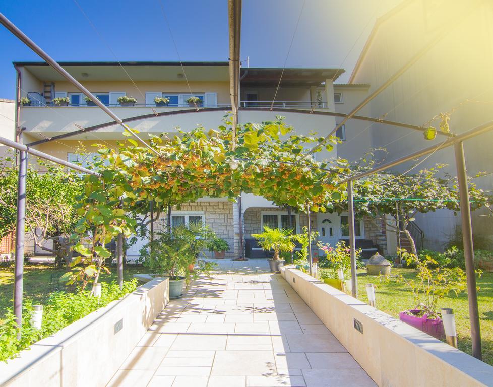 Apartments Nicole プーラ エクステリア 写真
