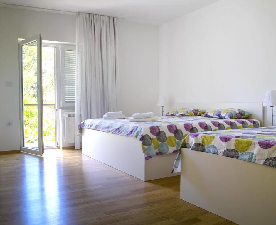 Apartments Nicole プーラ エクステリア 写真